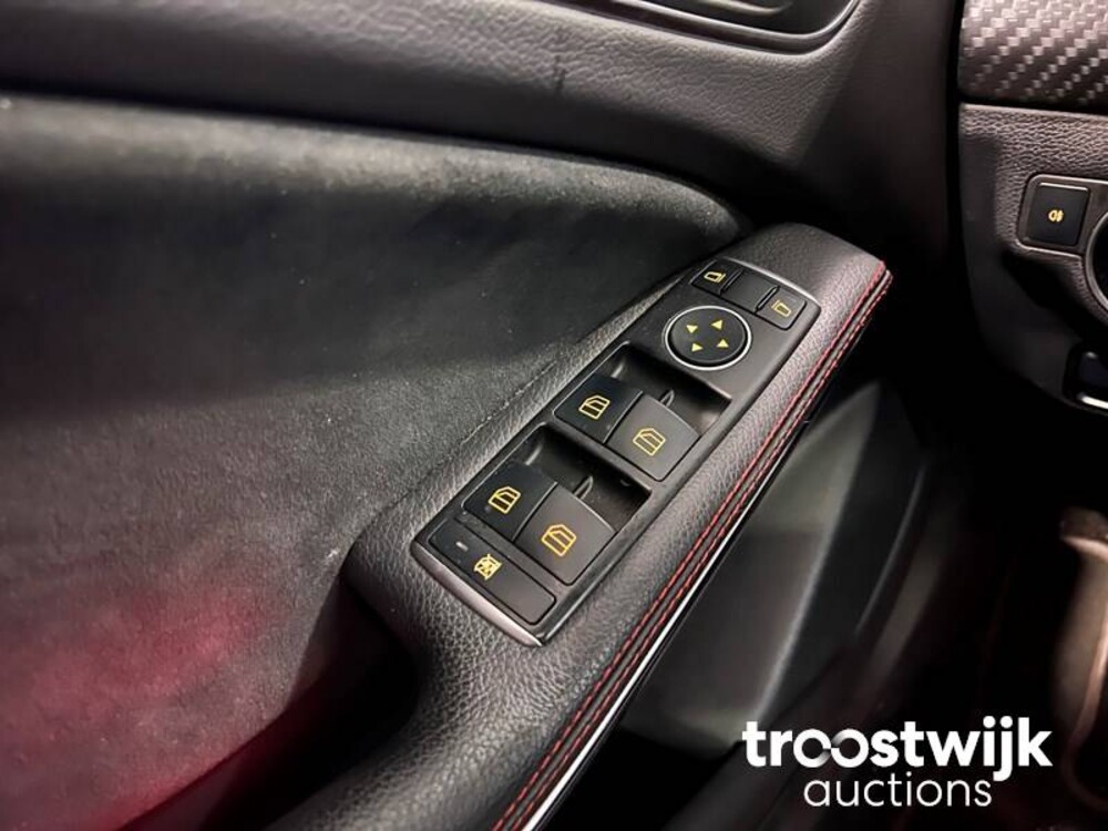 Mercedes-Benz A180 Ambition 122pk 2016 -Orig. NL-, JF-085-K