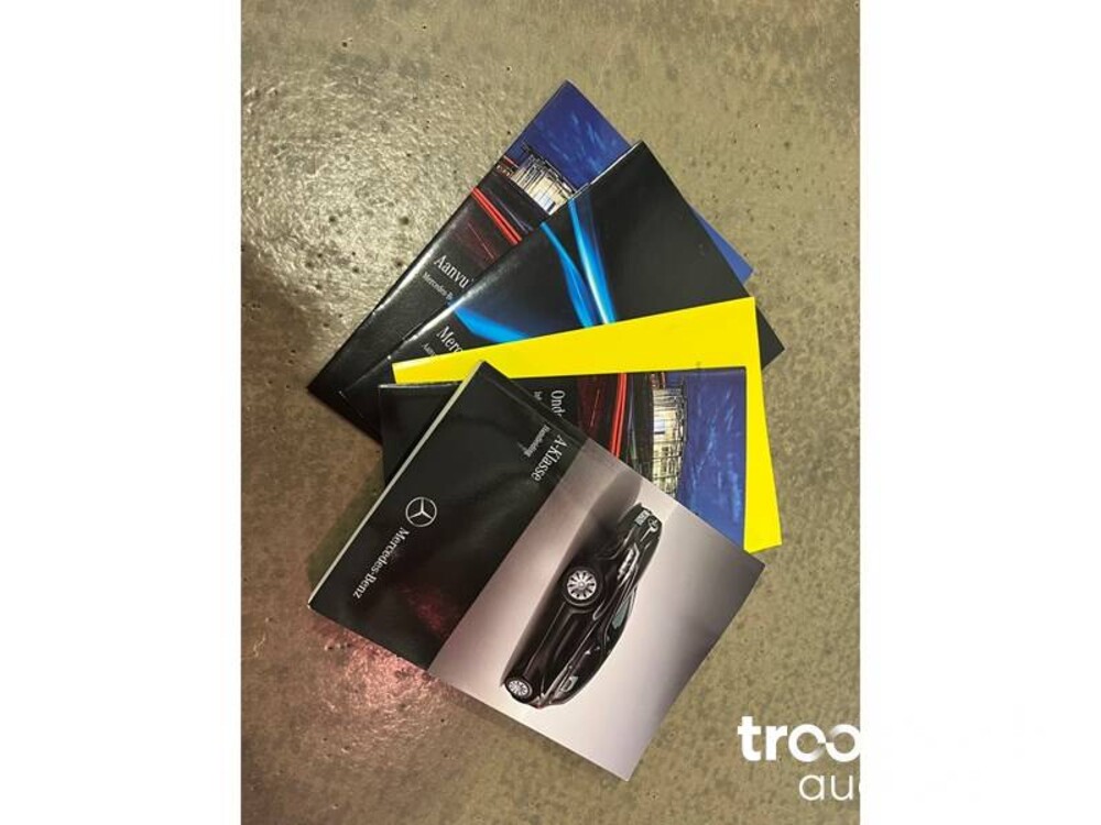 Mercedes-Benz A180 Ambition 122pk 2016 -Orig. NL-, JF-085-K