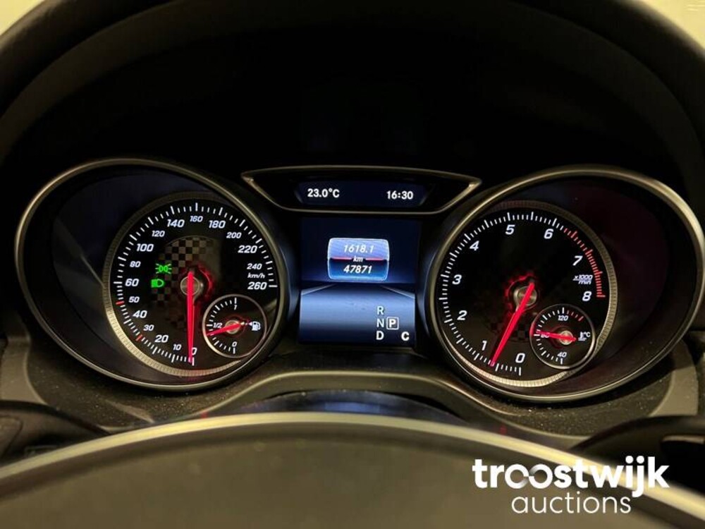 Mercedes-Benz A180 Ambition 122pk 2016 -Orig. NL-, JF-085-K