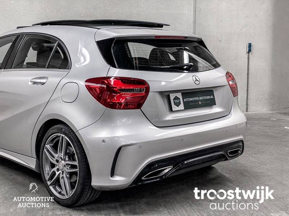 Mercedes-Benz A180 Ambition 122pk 2016 -Orig. NL-, JF-085-K