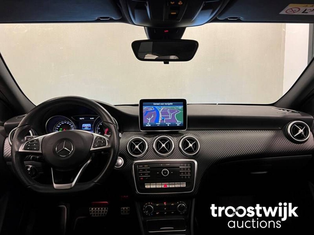 Mercedes-Benz A180 Ambition 122pk 2016 -Orig. NL-, JF-085-K