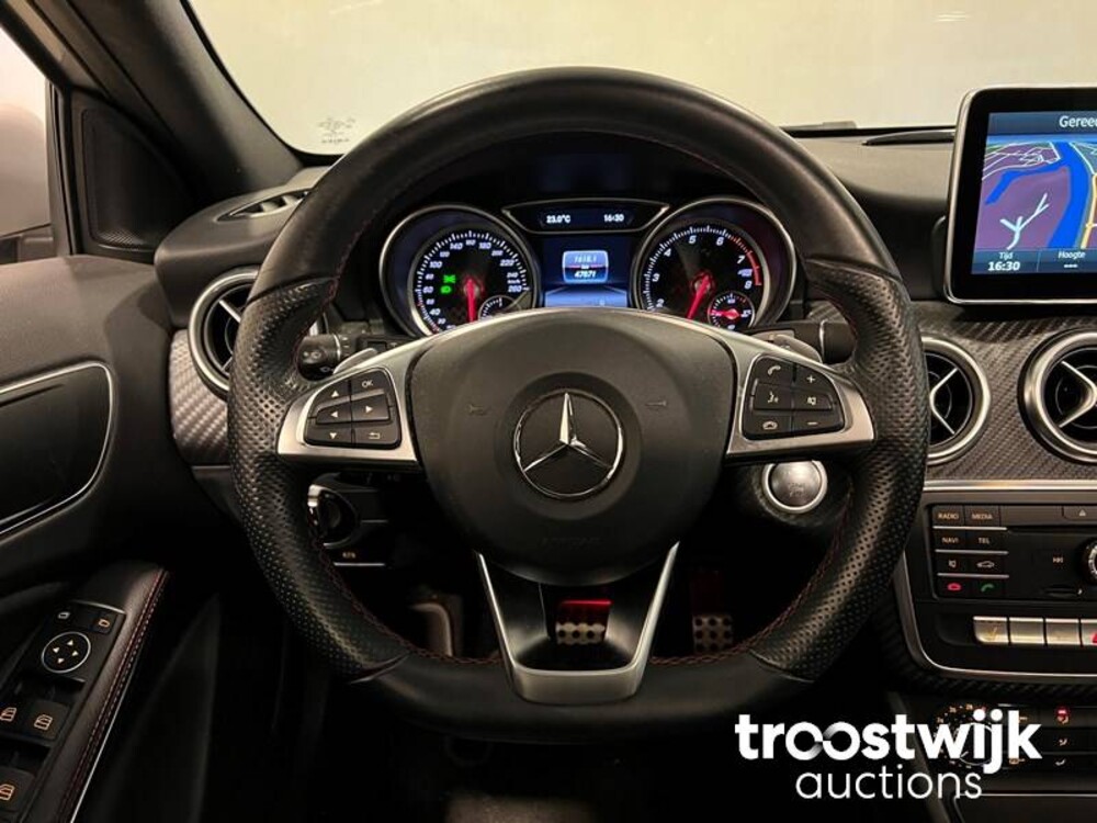 Mercedes-Benz A180 Ambition 122pk 2016 -Orig. NL-, JF-085-K