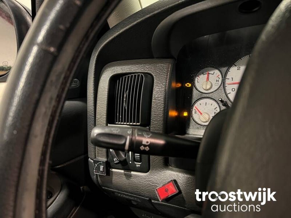 Dodge Ram 1500 250pk 2002, 1-VBN-02