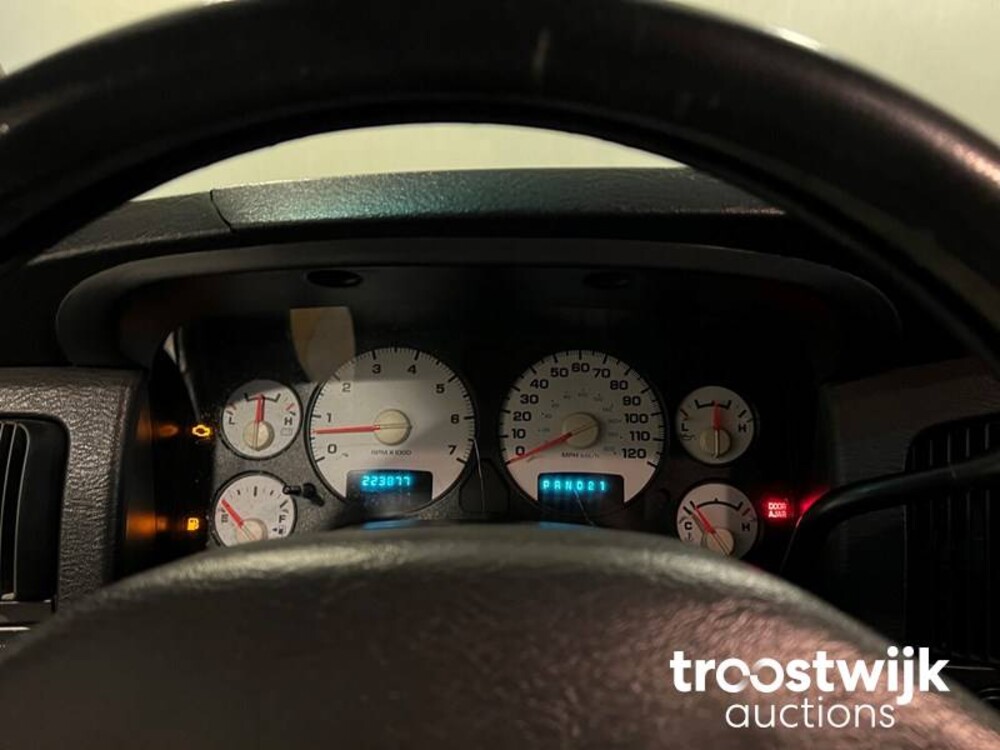 Dodge Ram 1500 250pk 2002, 1-VBN-02