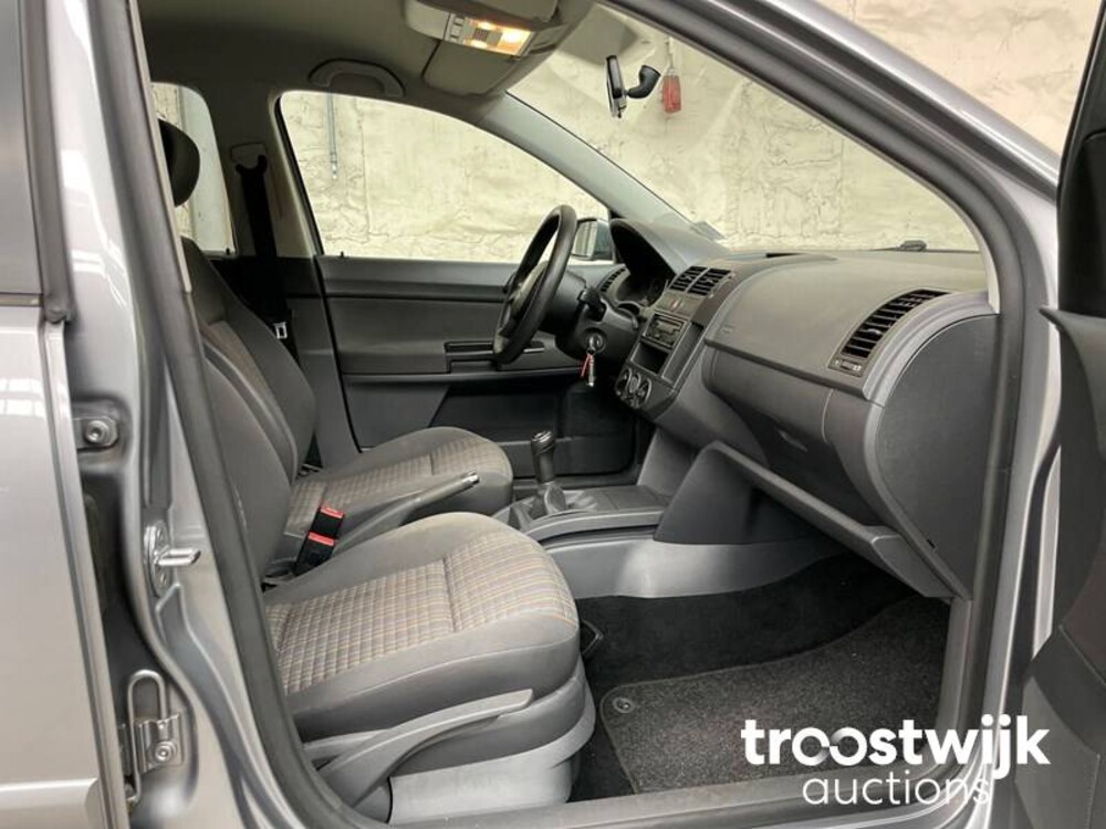 Volkswagen Polo 1.4-16V Turijn 75hp 2006 -Orig. DE- 87-TB-PD