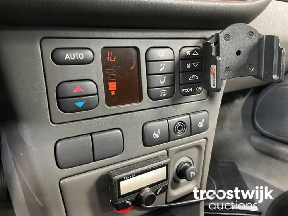 Saab 9-3 Cabrio 2.0 Turbo SE 185hp 1998, 06-FZ-NF