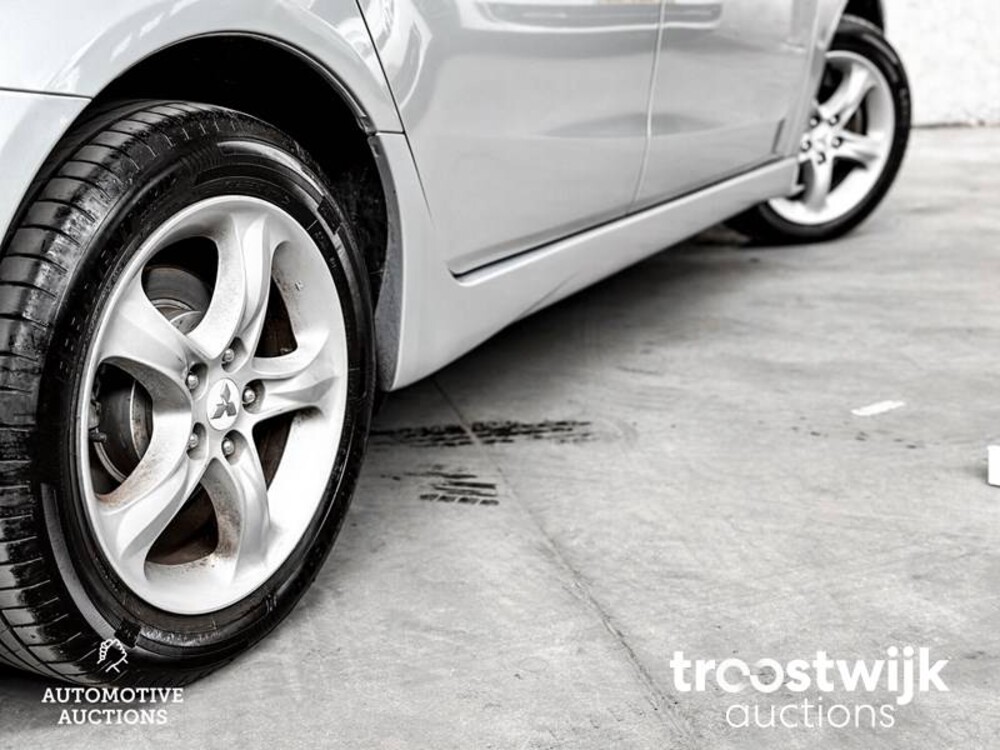 Mitsubishi Grandis 2.4-16V Intense 6p. 165PS 2005, -Orig.NL-, 47-RV-NZ