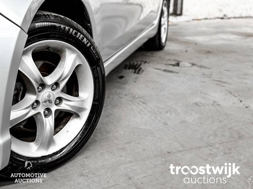 Mitsubishi Grandis 2.4-16V Intense 6p. 165PS 2005, -Orig.NL-, 47-RV-NZ