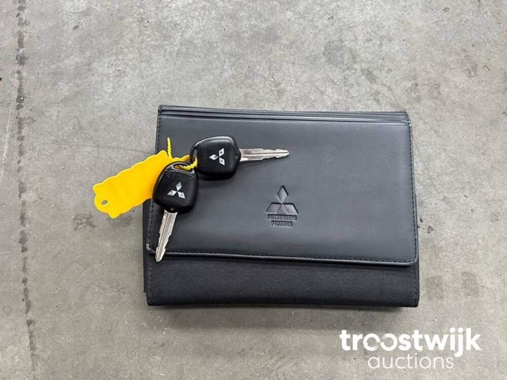 Mitsubishi Grandis 2.4-16V Intense 6p. 165PS 2005, -Orig.NL-, 47-RV-NZ