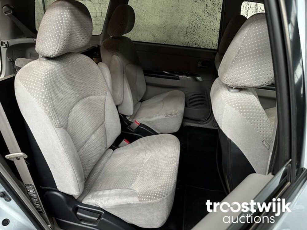 Mitsubishi Grandis 2.4-16V Intense 6p. 165PS 2005, -Orig.NL-, 47-RV-NZ