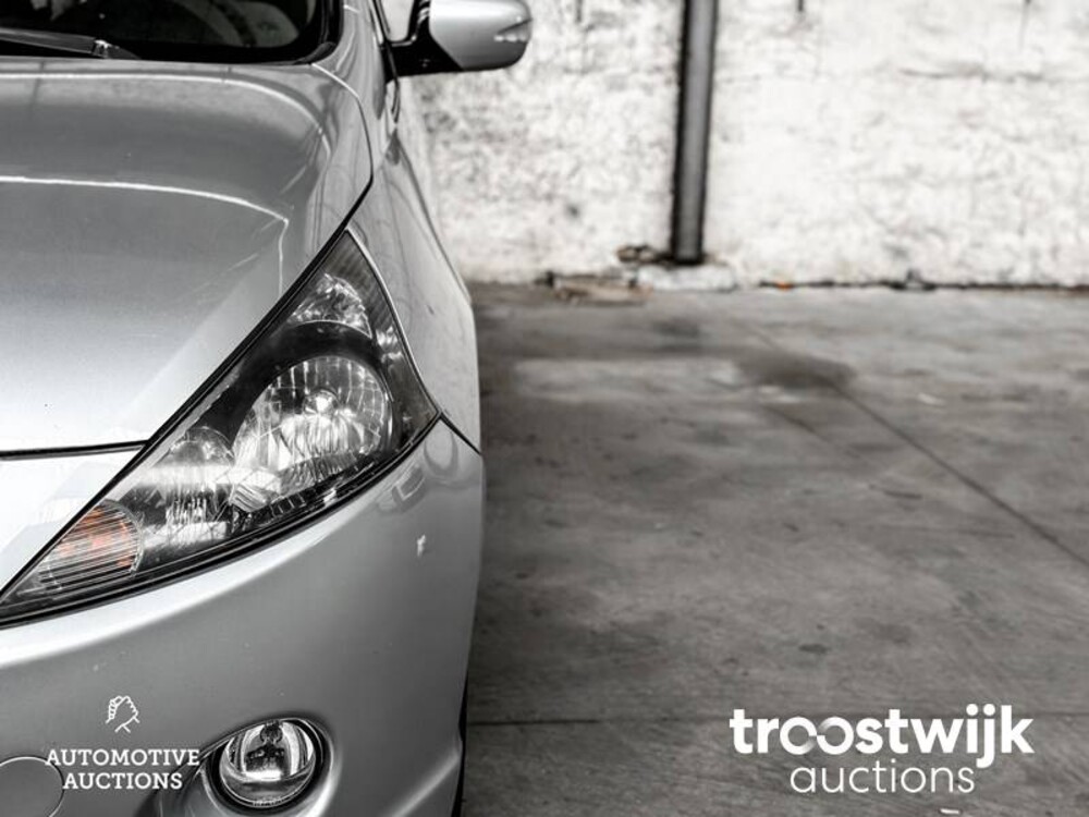 Mitsubishi Grandis 2.4-16V Intense 6p. 165PS 2005, -Orig.NL-, 47-RV-NZ