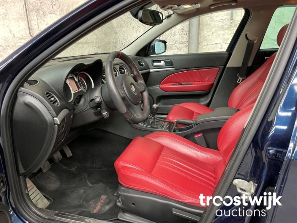 Alfa Romeo 159 Sportwagon 3.2 JTS Q4 TI 260 PS 2009, 2-KPN-41