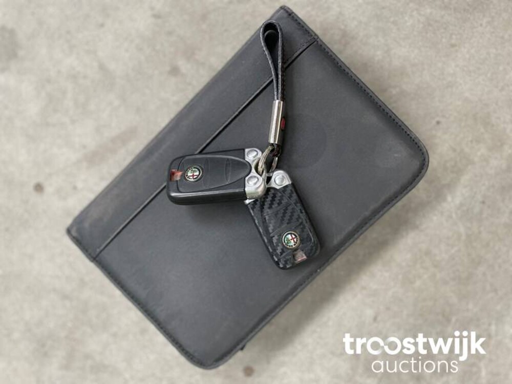 Alfa Romeo 159 Sportwagon 3.2 JTS Q4 TI 260 PS 2009, 2-KPN-41