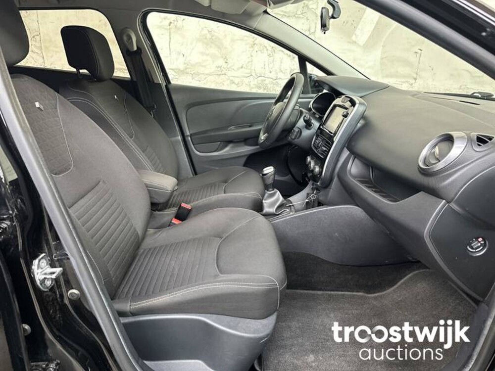 Renault Clio Estate 0.9 TCe Limited 90pk 2018 -Orig. NL-, SG-739-N