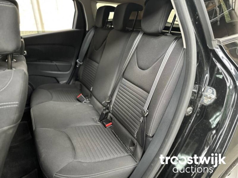 Renault Clio Estate 0.9 TCe Limited 90pk 2018 -Orig. NL-, SG-739-N