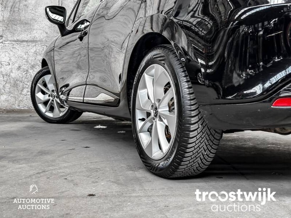 Renault Clio Estate 0.9 TCe Limited 90pk 2018 -Orig. NL-, SG-739-N