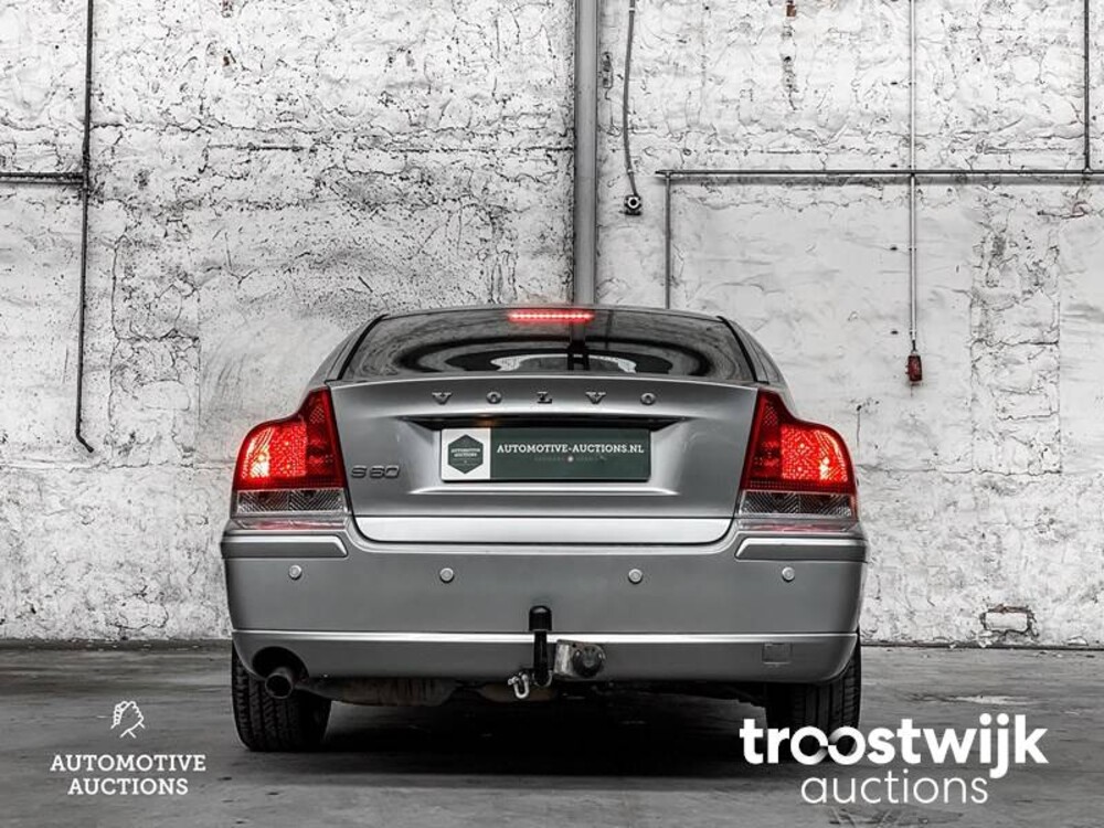 Volvo S60 2.4 Drivers Edition 140hp 2009 -Orig. NL-, 20-KGB-1