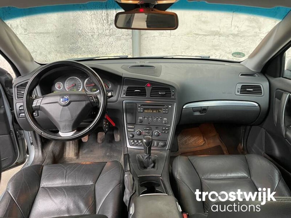 Volvo S60 2.4 Drivers Edition 140hp 2009 -Orig. NL-, 20-KGB-1