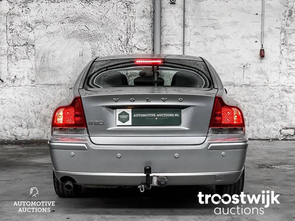 Volvo S60 2.4 Drivers Edition 140hp 2009 -Orig. NL-, 20-KGB-1