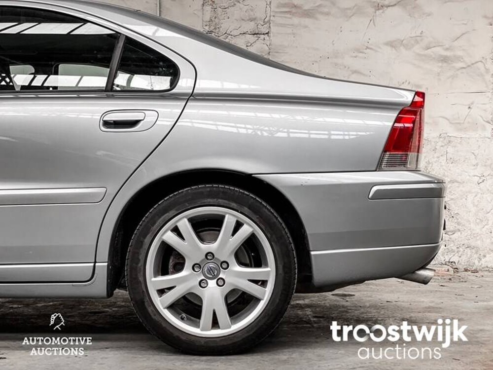 Volvo S60 2.4 Drivers Edition 140hp 2009 -Orig. NL-, 20-KGB-1