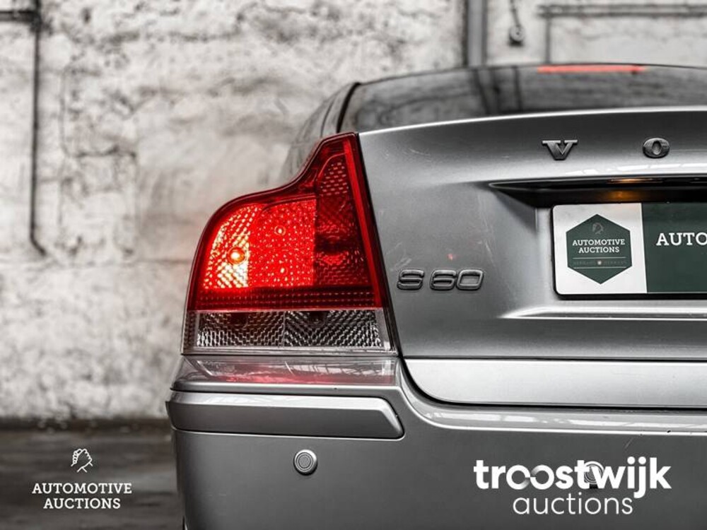 Volvo S60 2.4 Drivers Edition 140hp 2009 -Orig. NL-, 20-KGB-1