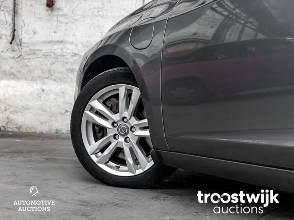 Volvo V60 D5 Twin Engine Special Edition 163hp 2015 -Orig. NL-, NH-759-L