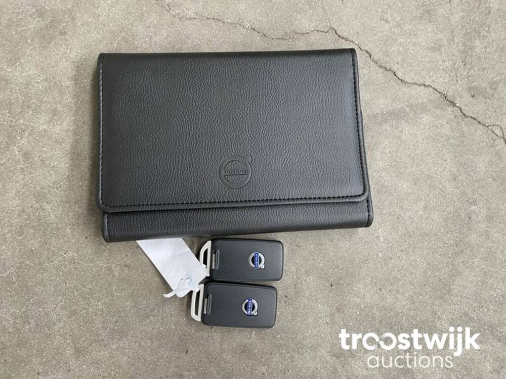 Volvo V60 D5 Twin Engine Special Edition 163hp 2015 -Orig. NL-, NH-759-L