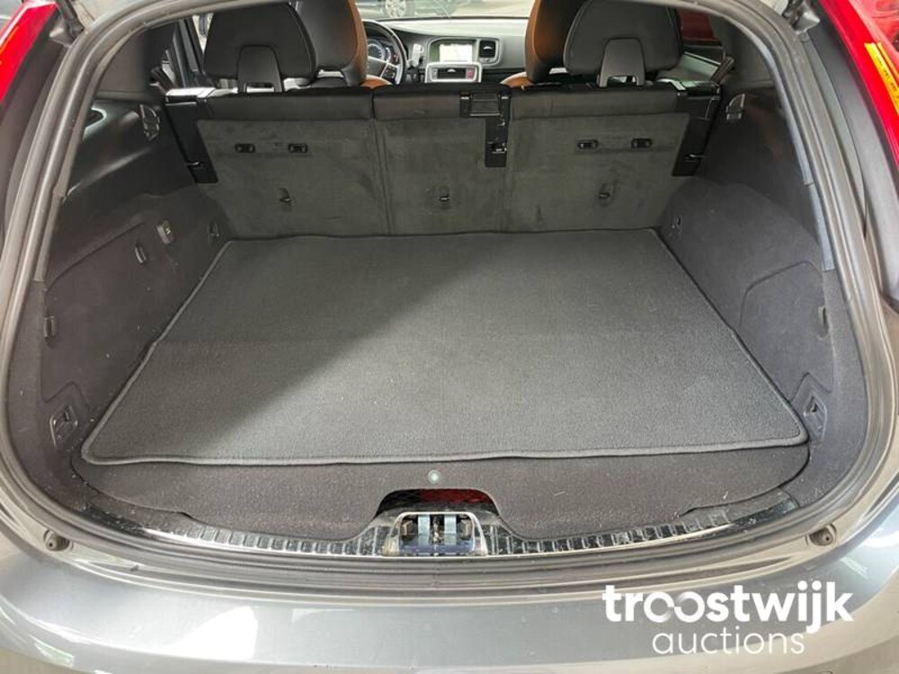 Volvo V60 D5 Twin Engine Special Edition 163hp 2015 -Orig. NL-, NH-759-L