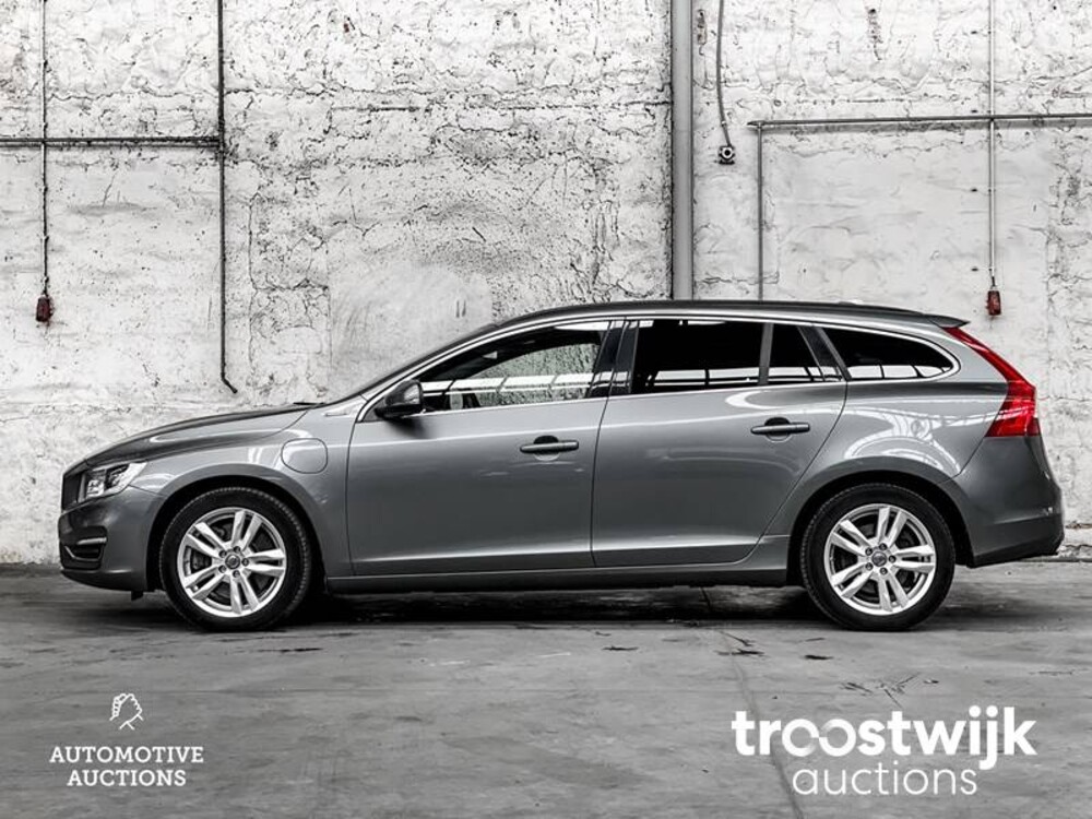 Volvo V60 D5 Twin Engine Special Edition 163hp 2015 -Orig. NL-, NH-759-L