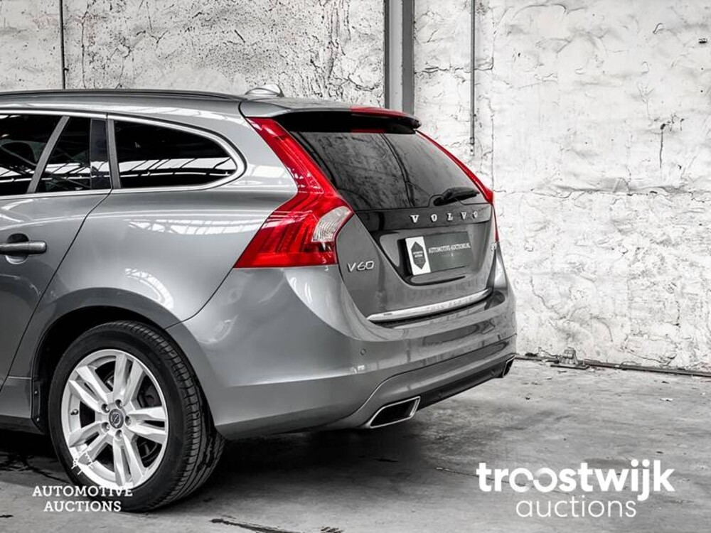 Volvo V60 D5 Twin Engine Special Edition 163hp 2015 -Orig. NL-, NH-759-L