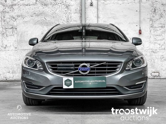 Volvo V60 D5 Twin Engine Special Edition 163hp 2015 -Orig. NL-, NH-759-L