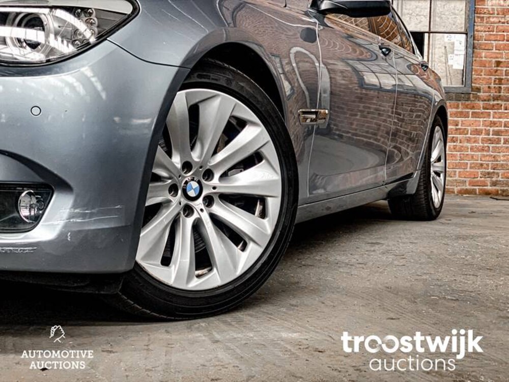 BMW ActiveHybrid7 4.4 V8  485 PS 2010 7er