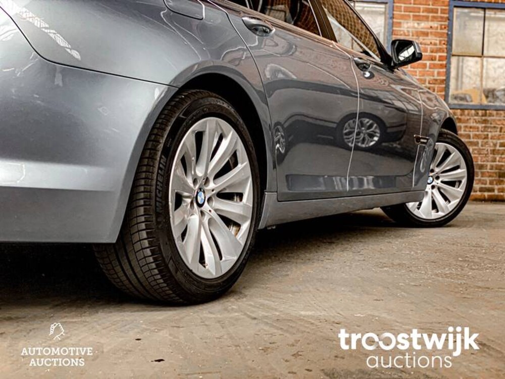 BMW ActiveHybrid7 4.4 V8  485 PS 2010 7er