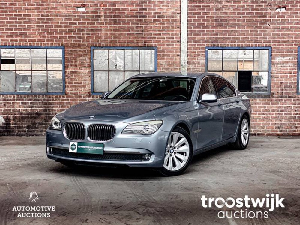 BMW ActiveHybrid7 4.4 V8  485 PS 2010 7er