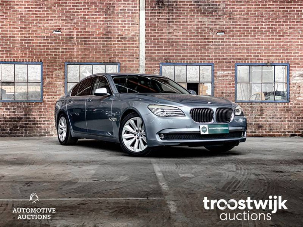 BMW ActiveHybrid7 4.4 V8  485 PS 2010 7er
