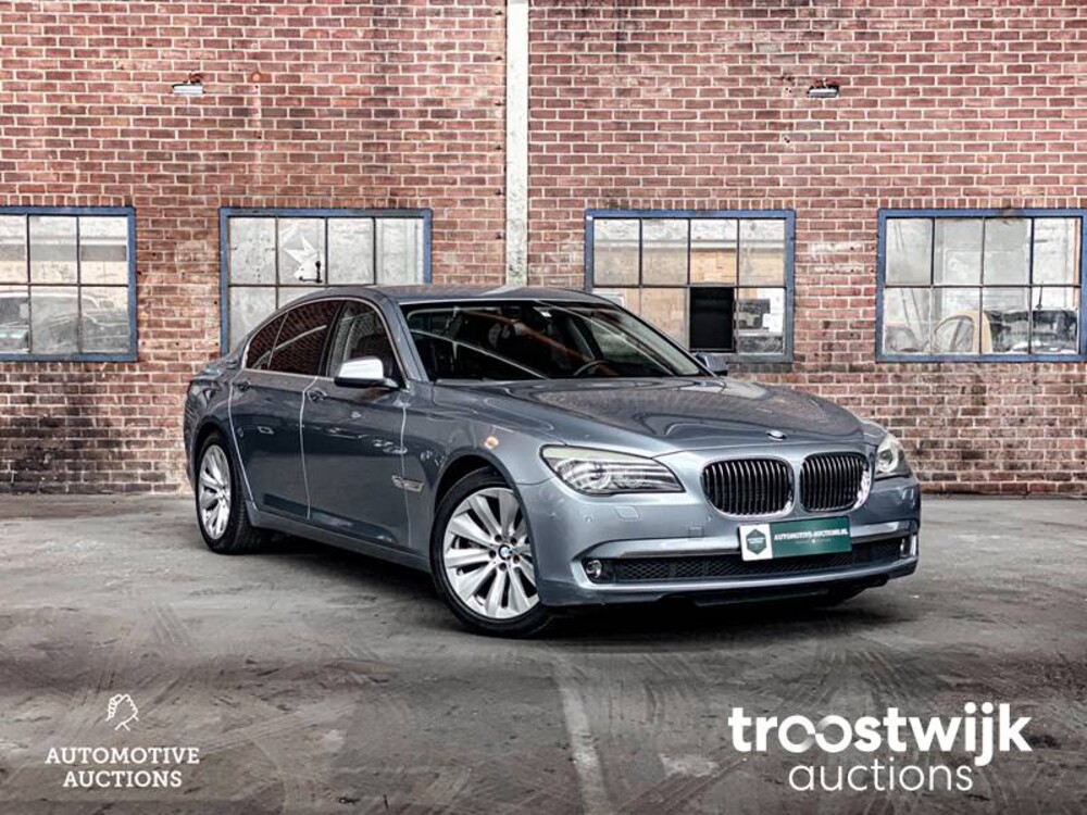 BMW ActiveHybrid7 4.4 V8  485 PS 2010 7er