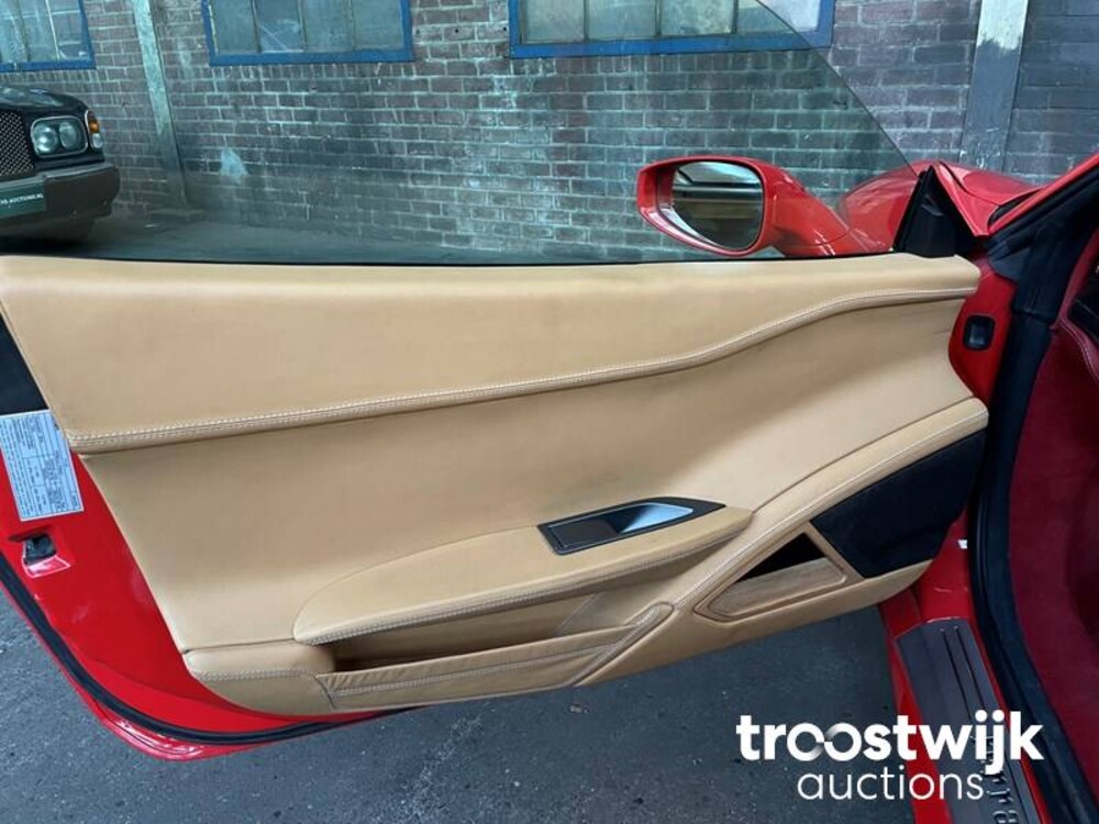 Ferrari 458 Italia  562PS 2012