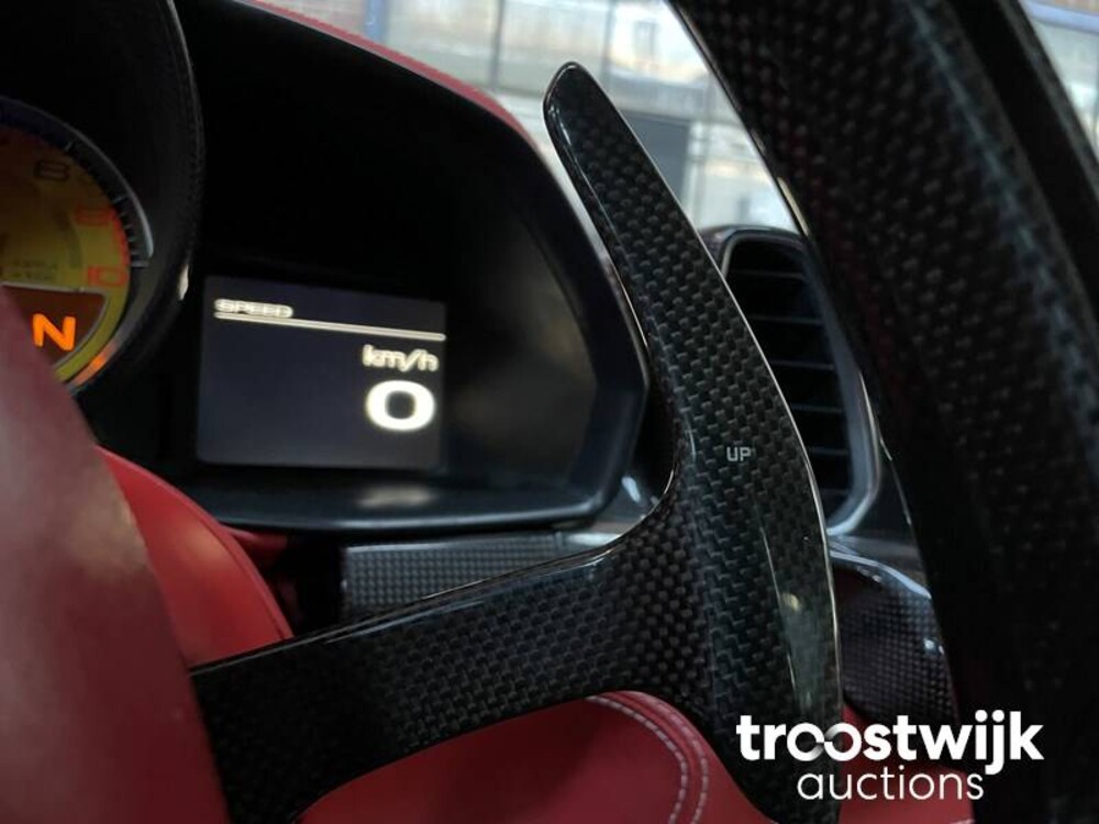 Ferrari 458 Italia  562PS 2012