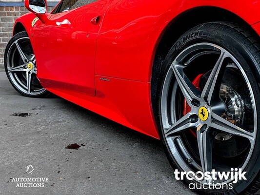 Ferrari 458 Italia  562hp 2012