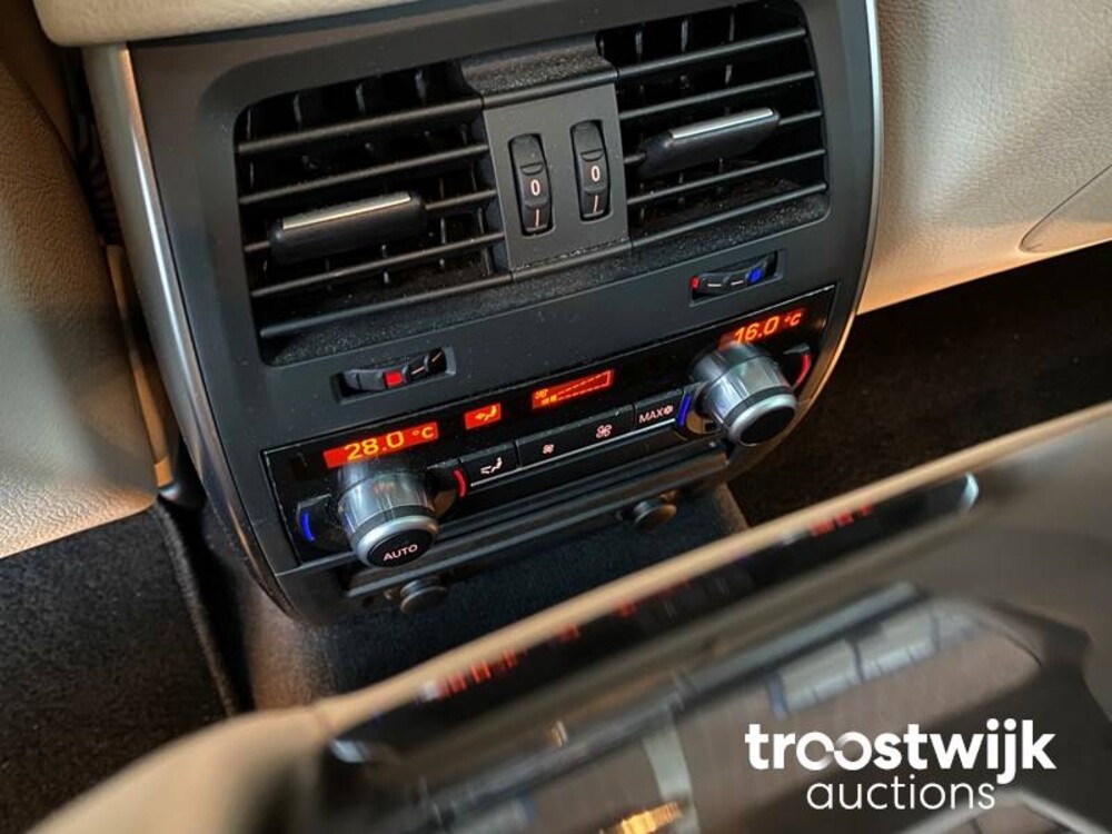 BMW 5-serie Gran Turismo 550xi High Executive 408hp 2010 -Orig. NL-, 08-NGL-6