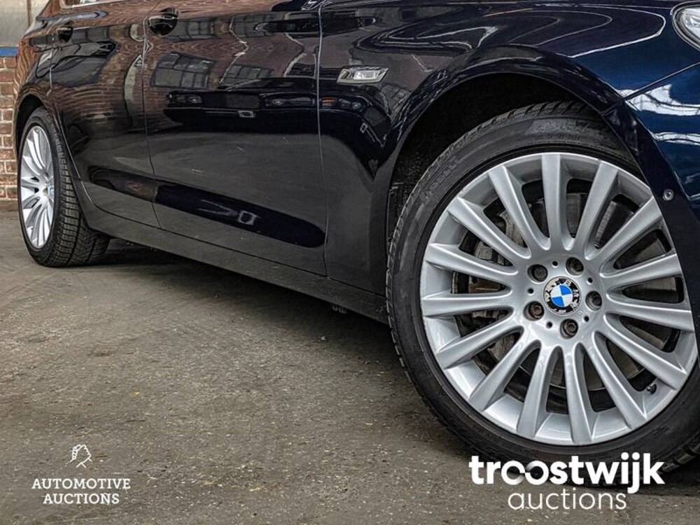 BMW 5-serie Gran Turismo 550xi High Executive 408hp 2010 -Orig. NL-, 08-NGL-6