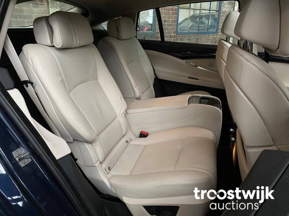BMW 5-serie Gran Turismo 550xi High Executive 408hp 2010 -Orig. NL-, 08-NGL-6