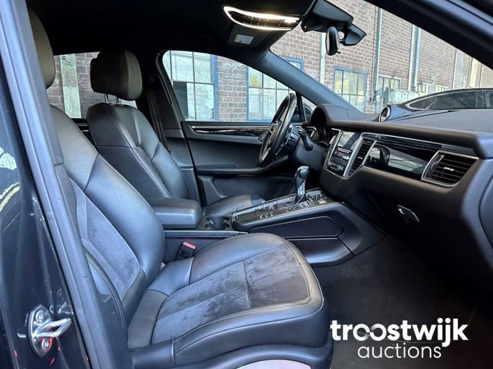 Porsche Macan  252hp 2018, G-758-PL