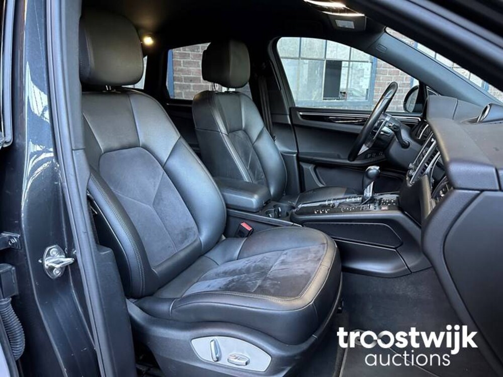 Porsche Macan  252hp 2018, G-758-PL