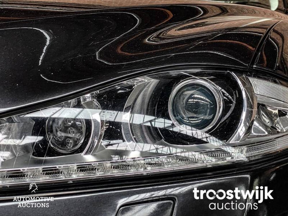 Jaguar XJ 2.0 Premium Luxury 241PS 2013 -Orig. NL-, 7-KBN-78