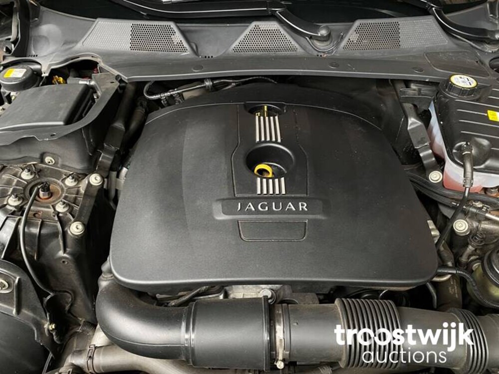 Jaguar XJ 2.0 Premium Luxury 241hp 2013 -Orig. NL-, 7-KBN-78
