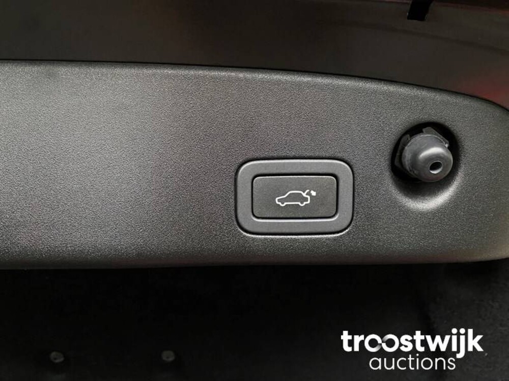 Jaguar XJ 2.0 Premium Luxury 241PS 2013 -Orig. NL-, 7-KBN-78