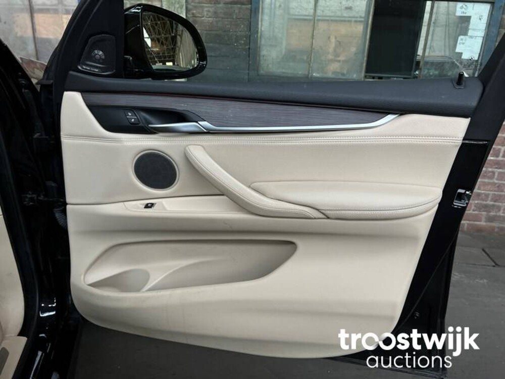 BMW X5 xDrive30d High Executive 258PS 2014 M-Sport 7-Sitzer Panoramadach - Anhängerkupplung, XF-067-S