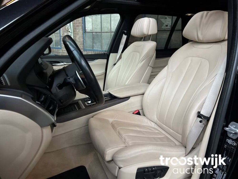 BMW X5 xDrive30d High Executive 258PS 2014 M-Sport 7-Sitzer Panoramadach - Anhängerkupplung, XF-067-S