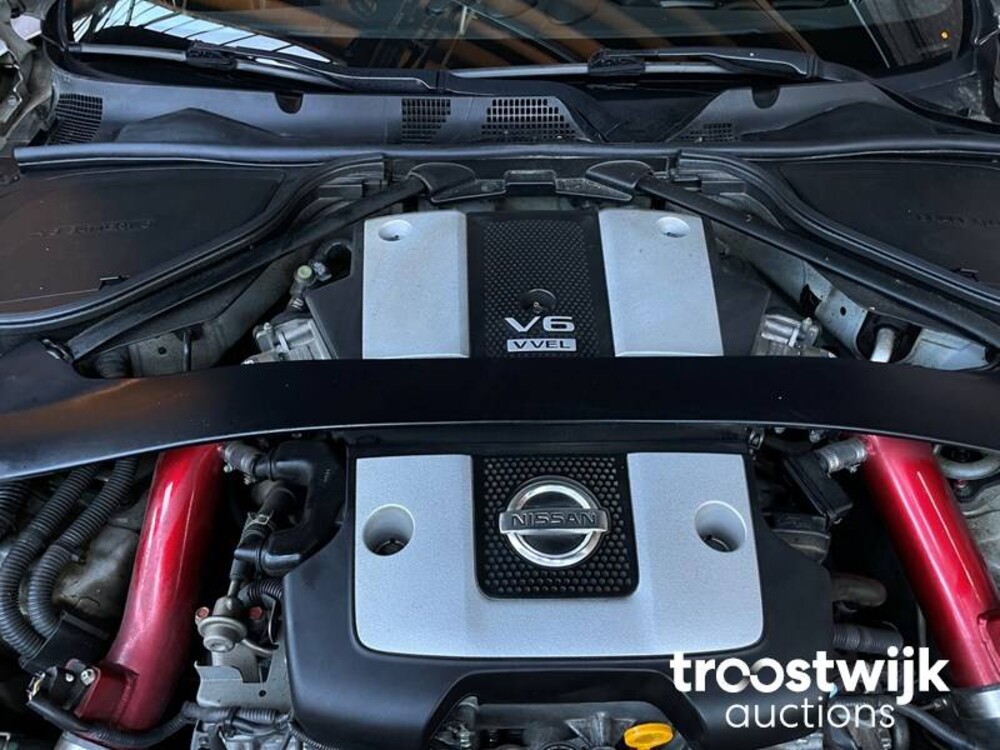 Nissan 370Z 3.7 V6 328 PS 2017